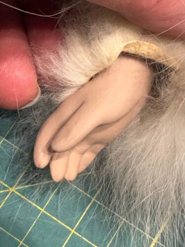 Signed Memeluck Fur Doll Co. 1995 Native American Eskimo Doll 16" large - Picture 4 of 11