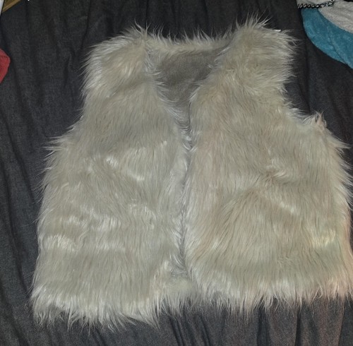 Cherokee Girls Reversible Vest XL Faux Fur Faux Suede - Picture 8 of 9