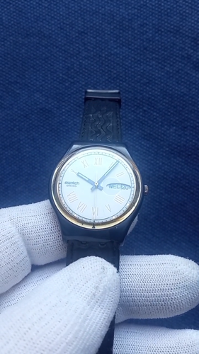 SWATCH WATCH GN706 - DIAMONDS - GENT 1993 Leather Band Quartz - Video 1 of 1