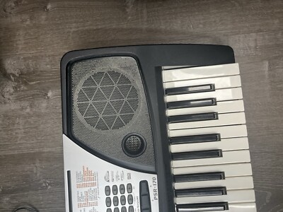 YAMAHA PSR-170 61 Key Full Size Portable Keyboard w/ Power Supply