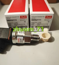1PC Danfoss pressure transmitter AKS33 060G2111