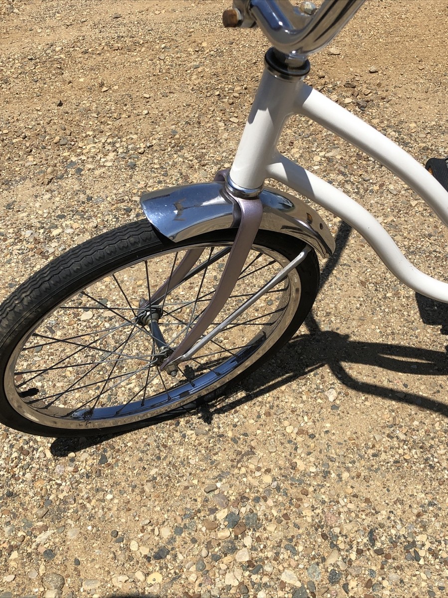 Schwinn 'lil chik' Original White Groovy Banana Seat Bike Vintage
