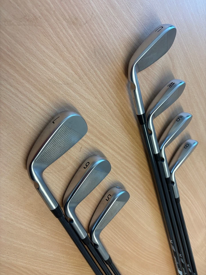 Ping i530 Irons / 5-PW+UW (7 clubs) / Black Dot / UST Recoil F3 Regular Graphite - Image 4 of 4