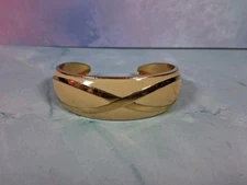Vintage AVON Art Deco Fashion Pastel Ivory Enamel Gold Tone Cuff Bracelet