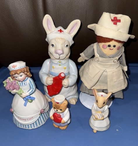 LOTTO 13 FIGURINE VINTAGE ENESCO INFERMIERA ORSO TOPO CONIGLIO LUCY RIGG FEDE STOPPINO M SARNAT - Foto 2 di 23