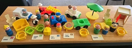 Vintage Mixed Lot Of Fisher Price Little People Figures And Accessories