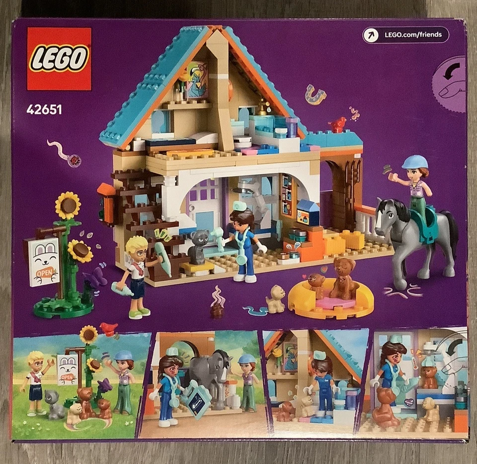 LEGO Friends: ветеринарная клиника для лошадей и домашних животных (42651) - Изображение 2 из 2