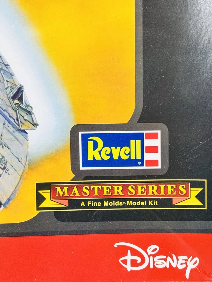 Revell Star Wars MILLENNIUM FALCON Large 1/72 Model 904 Skill 5 New Sealed 2015 - Image 3 of 4