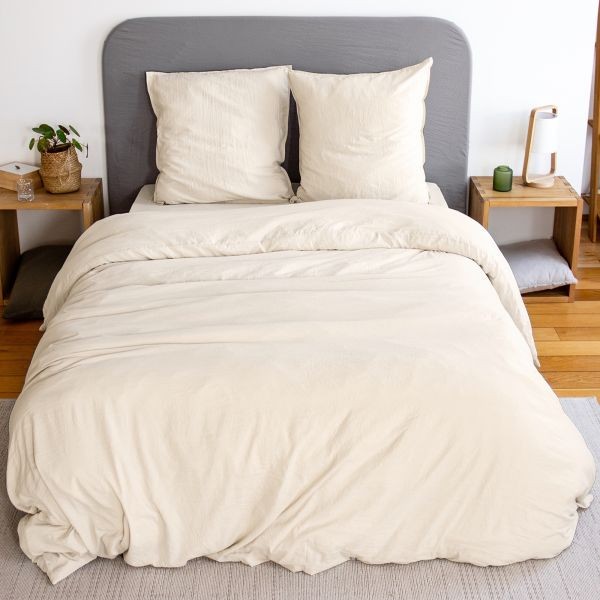 Housse de couette 240x260 microfibre lavé sable pour des réveils en douceur le week-end