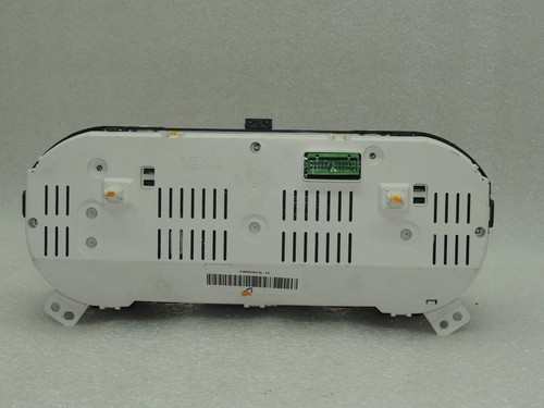 Suzuki Grand Vitara III MPH Speedometer Instrument Cluster 34101-67JC0 - Picture 8 of 9