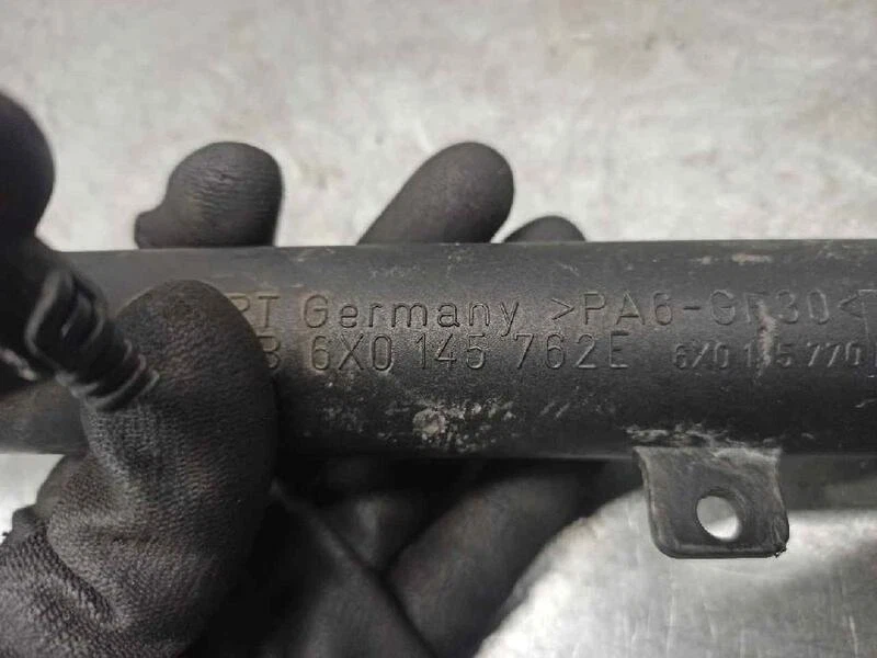 6X0145762E tubo para VOLKSWAGEN POLO BERLINA (6N2) 1.4 TDI 1999 3733539 - Imagen 3 de 4