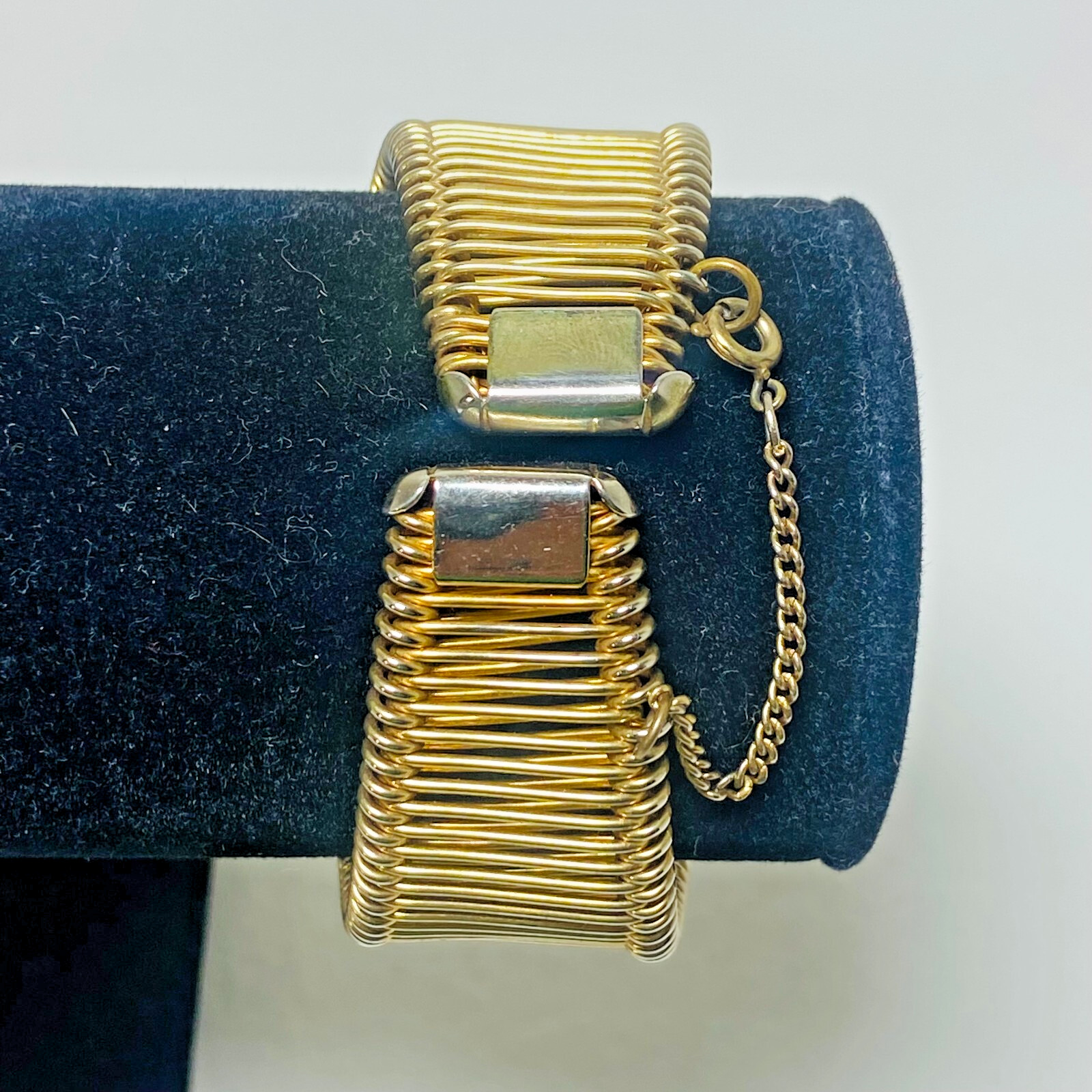 Vintage Signed Alice Caviness Gold Tone Wire Filigree Mesh Leaf Bracelet RARE