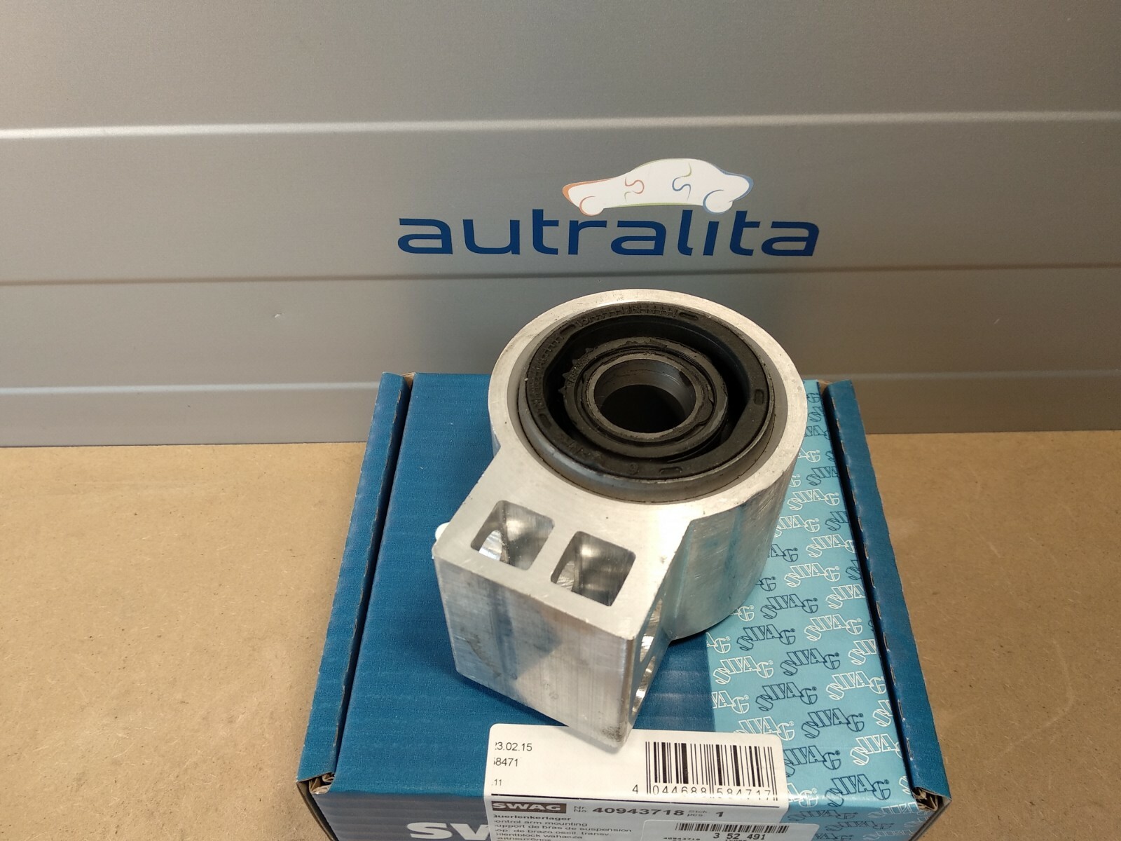 NEW SWAG 40943718 FOR OPEL Control Arm-/Trailing Arm Bush 0352491 