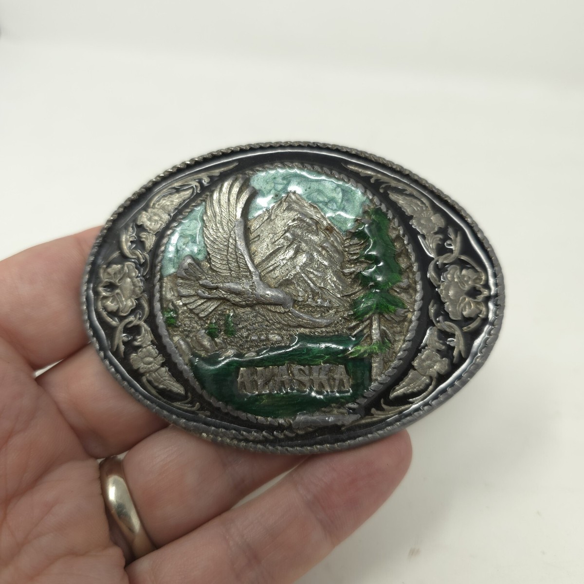 1991‎ Siskiyou Green Enameled Wyoming Bald Eagle Mountain Belt Buckle Vintage 1991 Siskiyou Green Enameled Bald Eagle Mountain Belt Buckle  main image 2