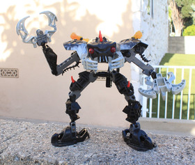 LEGO BIONICLE BARRAKI - Mantax 8919 - COMPLETE, GREAT CONDITION