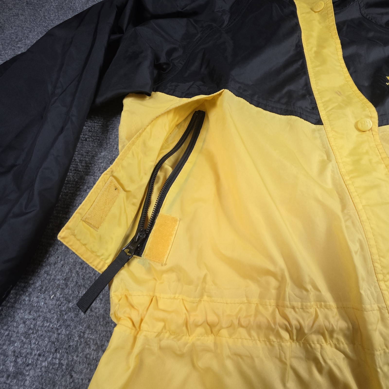 Helly Hansen Tech Packable Mesh Lined Vented Wind… - image 4