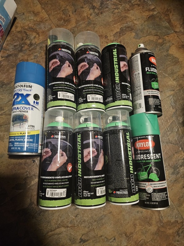 Spray Paint 9 Cans Total 8 Florescent Green 1 Satain Lagoon Can Most On New