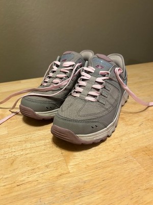 womens skechers size 8.5 slip on, Summit style