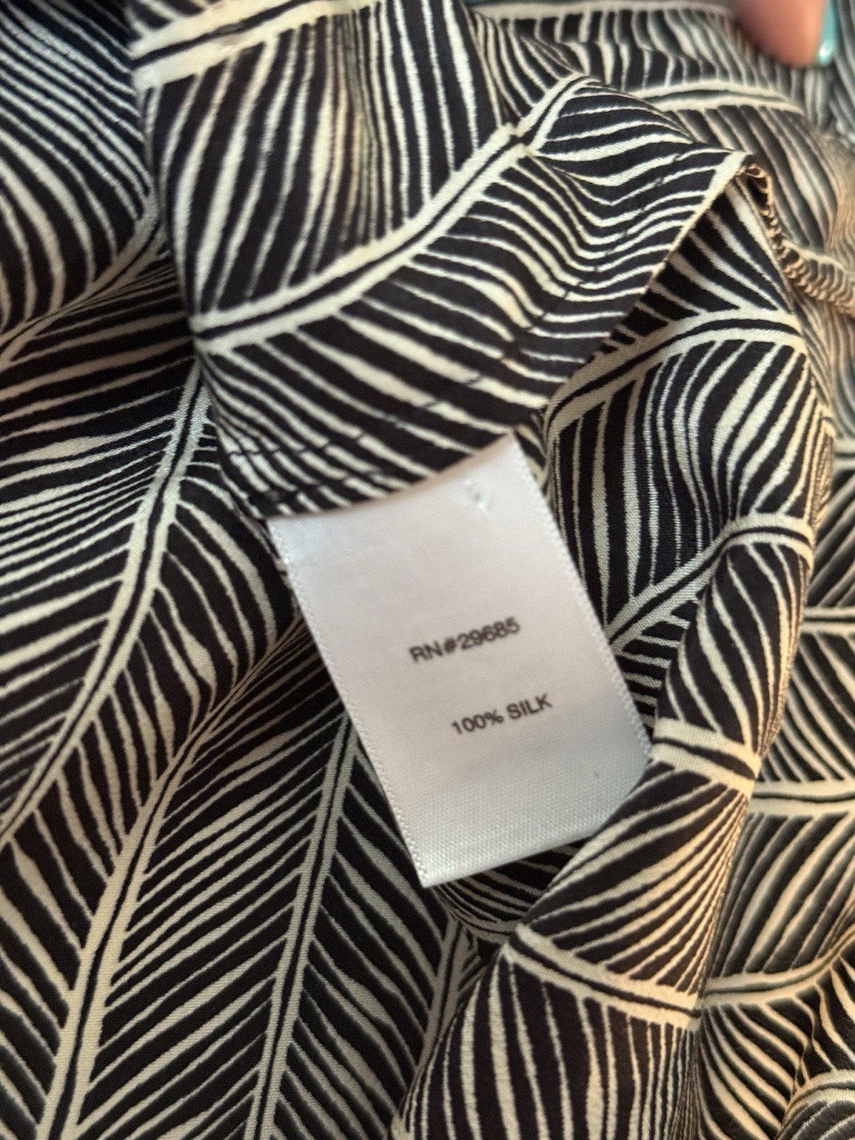 Excellent Condition Pendleton 100% Silk Sleeveles… - image 5