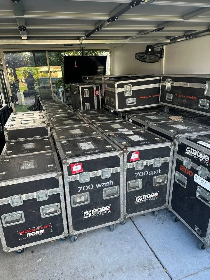 BULK Robe ColorSpot 2500E + 1200E + 700E + Atomic 3000 Good Condition 3M Warrant - Image 4 of 4