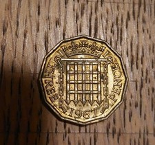 1967 Queen Elizabeth II British ThreePence Coin. Excellent Condition