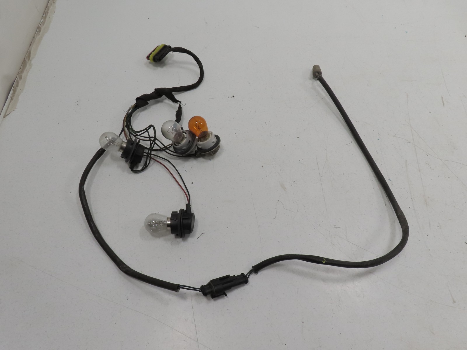 06 Lamborghini Gallardo #1310 Wire, Wiring Taillight Brake Light Harness Plug LH