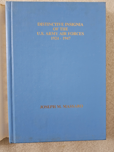 3 Vintage Military Books, USMC combat / Navy WWII Insignias / Army Insignia Air - Imagen 11 de 24