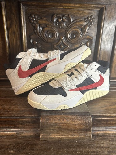 Size 11 Mens - Jordan Jumpman Jack Travis Scott University Red FZ8117-101 NIB - 第 1/7 張圖片