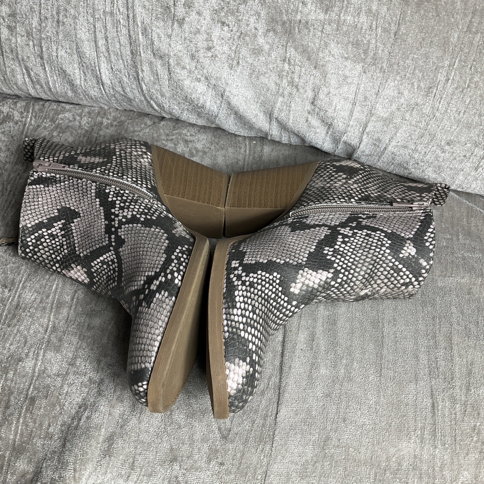 UNIVERSAL THREAD Snake Python Animal Print Ankle … - image 3