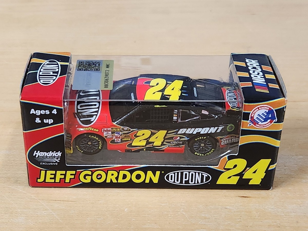 2024 #24 Jeff Gordon Dupont Firestorm Fan Club Promo 2010 Car 1/64