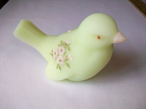 VTG, FENTON HAND PAINTED SATIN CUSTARD GLASS BIRD SHORT TAIL PINK BLOSSOM U/V