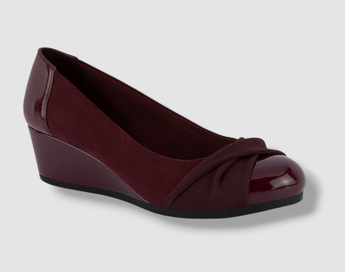 ladies red dress shoes Haysandy for Women Glitter Heels Women Costume Princess Shoes with Socks (5.5) Offered in both wide and narrow widths with an adjustable ankle strap. Karen Scott Preslee Dress Closed