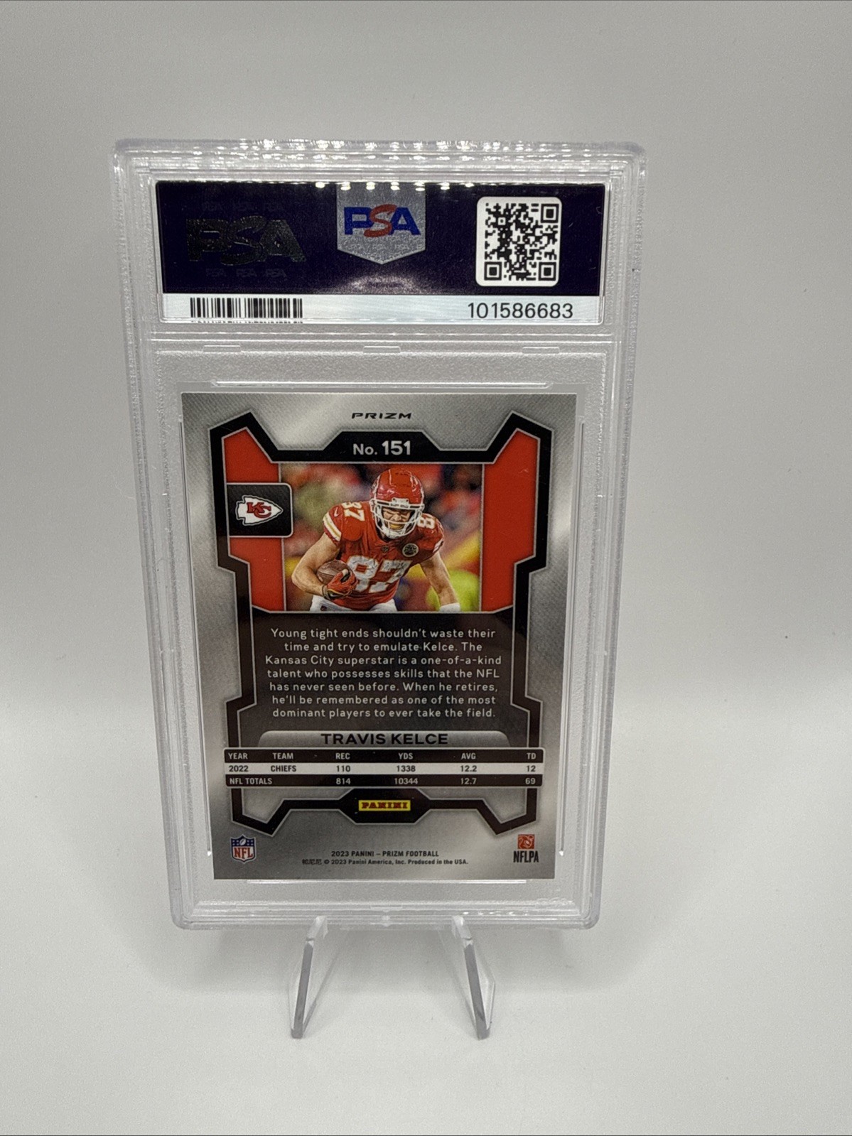 2023 Panini Prizm Travis Kelce Red Sparkle SSP Chiefs #151 PSA 9 view 3