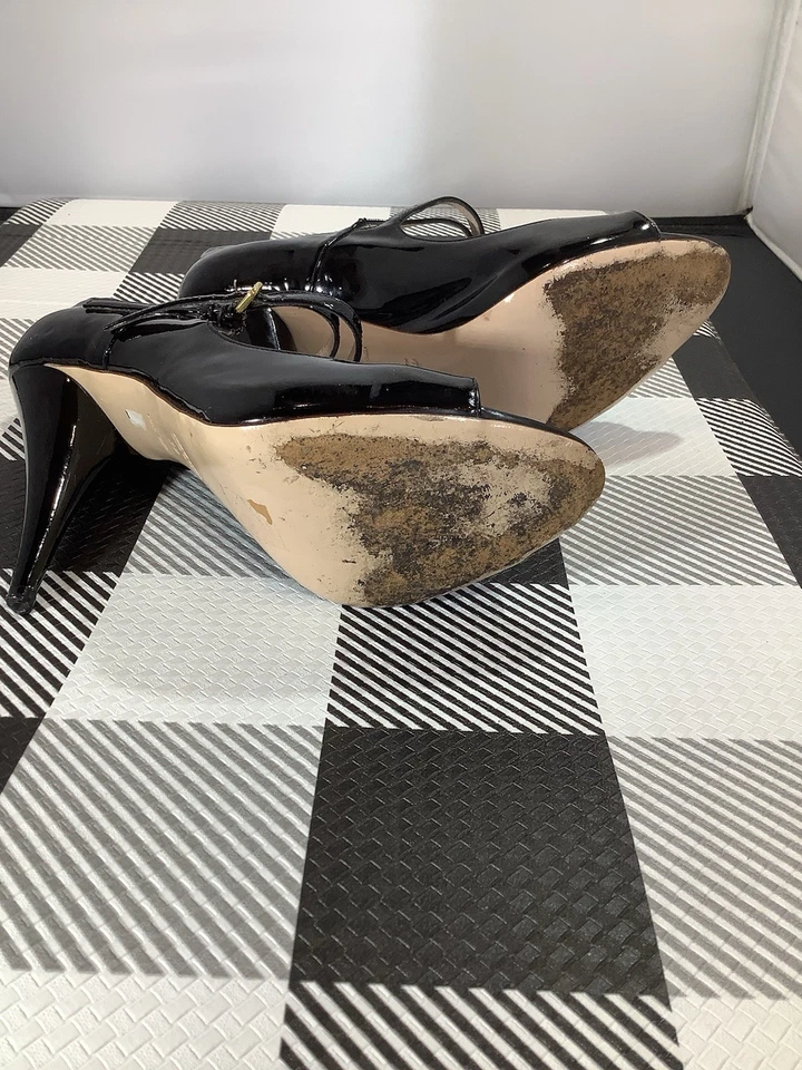 Bombas Miu Miu pretas de couro envernizado com alça dupla 39 - Imagem 2 de 4