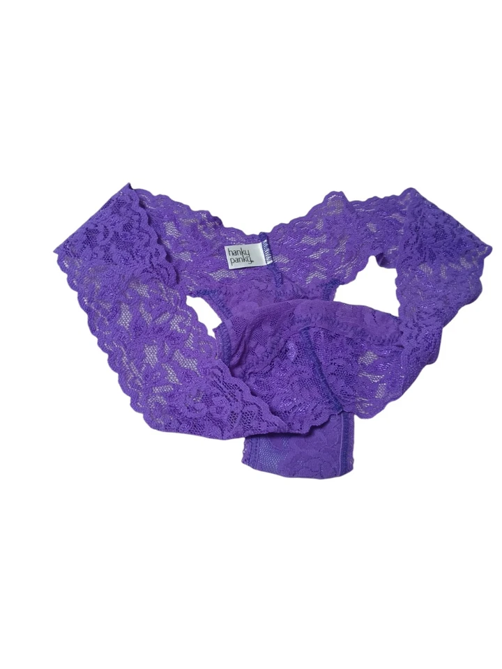 HANKY PANKY LACE ORIGINAL RISE THONGS , ONE SIZE - Image 3 of 4