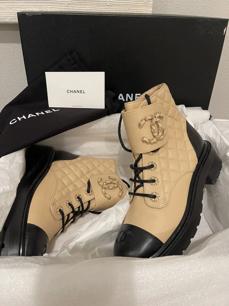 靴 Chanel Beige CC Logo calf leather Boots 25+ CHANEL Beige Boots for Women for sale | Updated Oct 2026