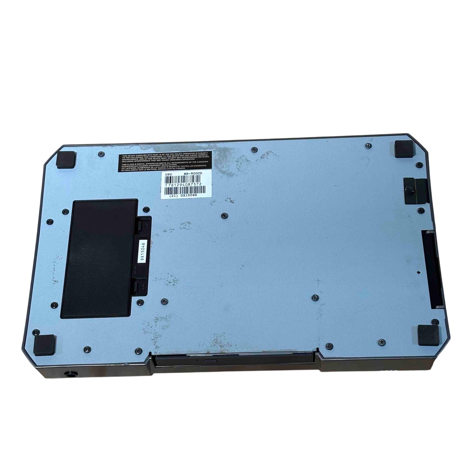 BOSS Audio BR-900CD 8 Physical Tracks/64 Total V-Tracks Digital Recording Studio