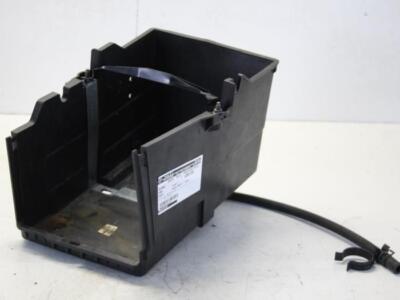 Batterieaufnahme Ford Focus III Turnier DYB AM5110723D P10991439