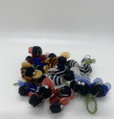 Rare 31 Vintage Striped Pipe Cleaner Bumble Bees Multicolor Crafts Wire Lot VTG