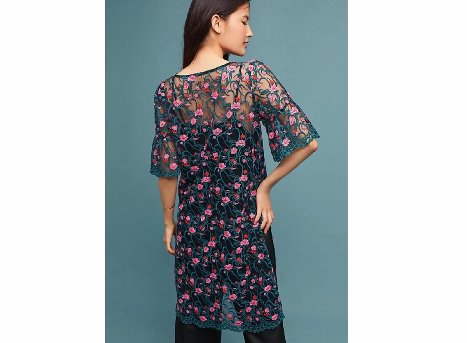 Misses petite size xxs, seen neighbor through the window