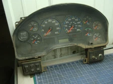 2001 INTERNATIONAL 8600 INSTRUMENT CLUSTER 3604598C92 POLLAK P/N: 32388