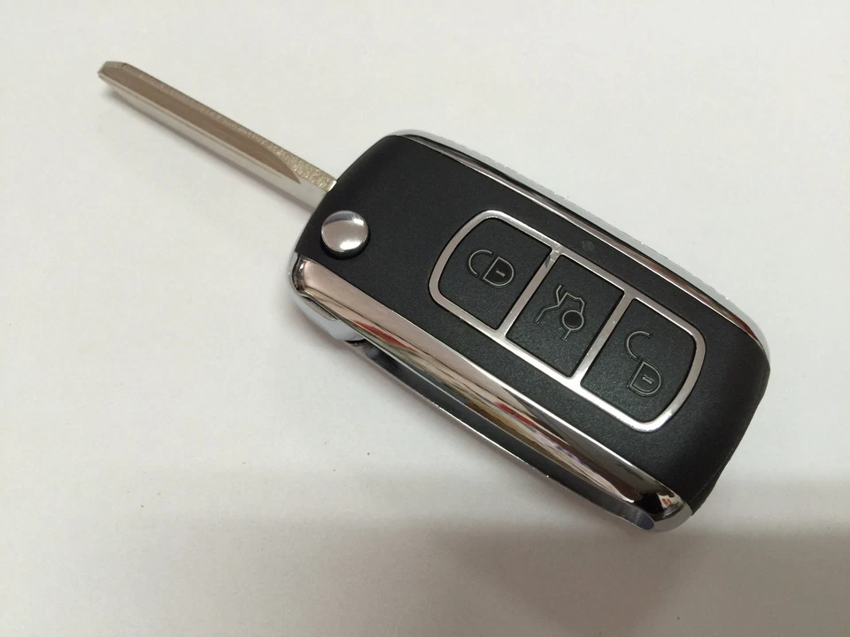 CHROME FLIP KEY REMOTE FOR DODGE CLICKER FOB NEVER BEEN USED CHIP GQ43VT17T 64 - Image 3 of 3