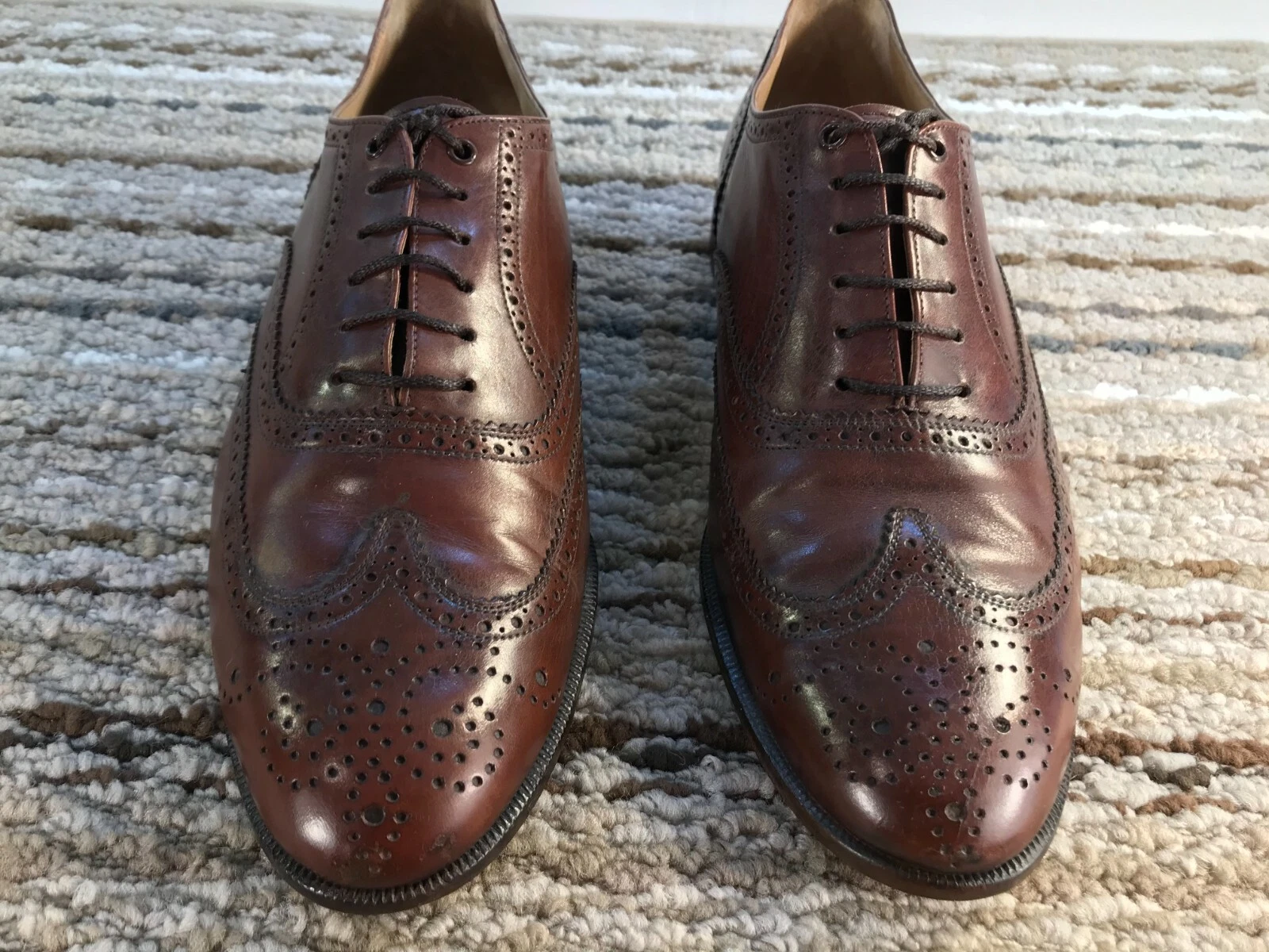 Robe Oxford Christian Dior, sang de bœuf, bout d'aile, homme taille 8D