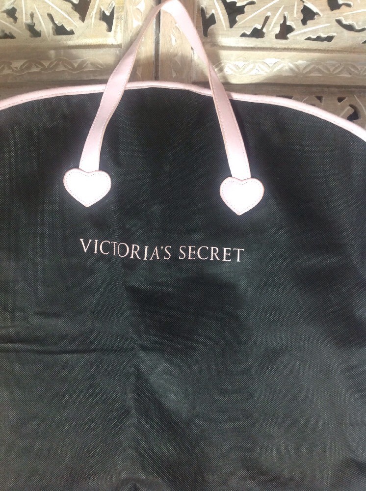 Victoria's Secret☆ ジップアラウンド・トラベルケース Victoria's Secret Foldable Garment Bag Travel Black Pink