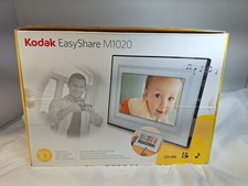 Kodak EasyShare M1020 10  Digital Picture Frame 128MB LCD Photo Video