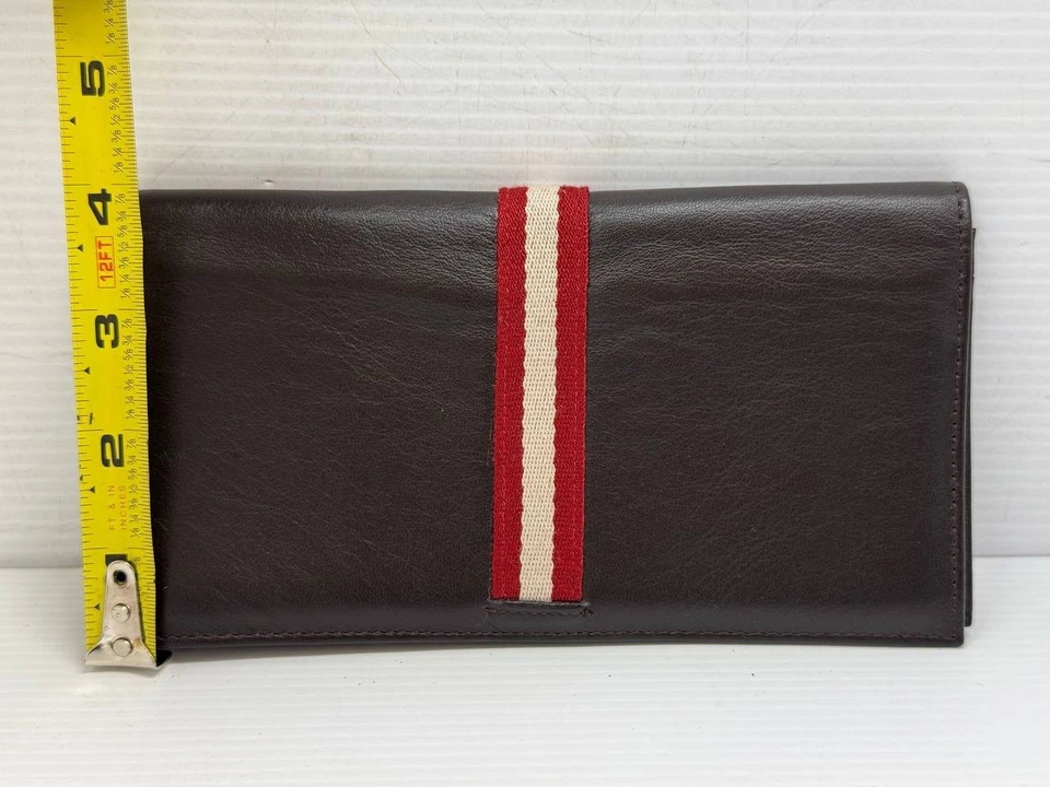 Nueva billetera de cuero Bally hecha en Italia Foto 2 de 4