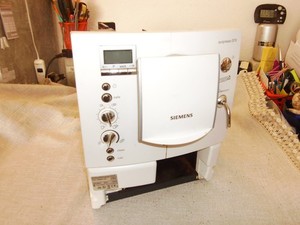 Kaffeevollautomat SIEMENS Typ.FD 8810, 1400 W, NICHT Komplett! ERSATZTEILE!