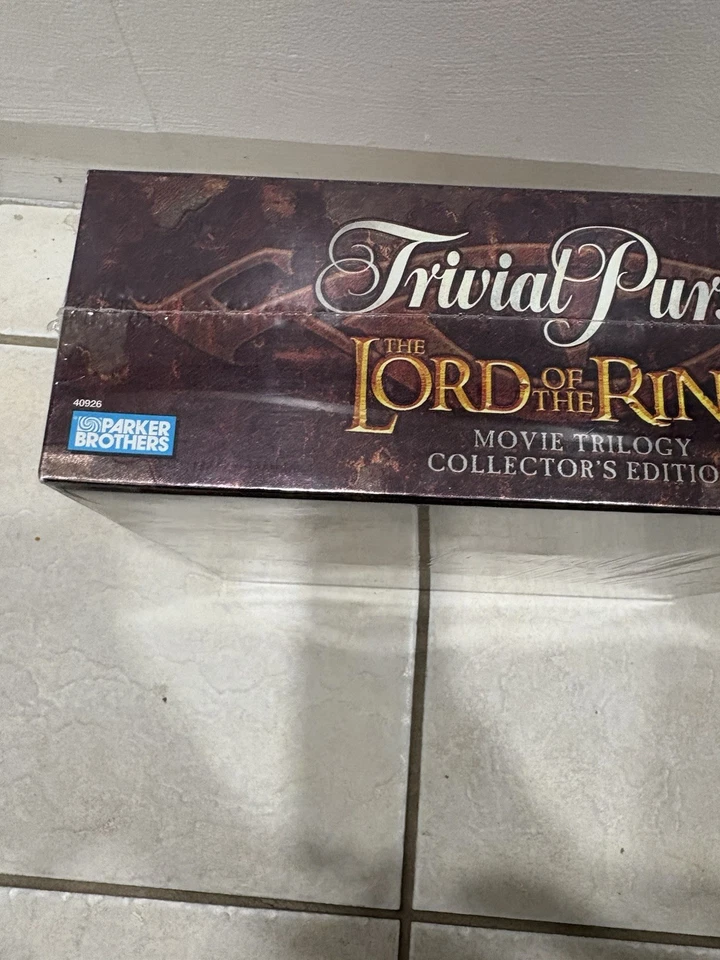 Trivial Pursuit LORD OF THE RINGS Movie Trilogy Collector Edition Game SEALED - Image 4 of 4