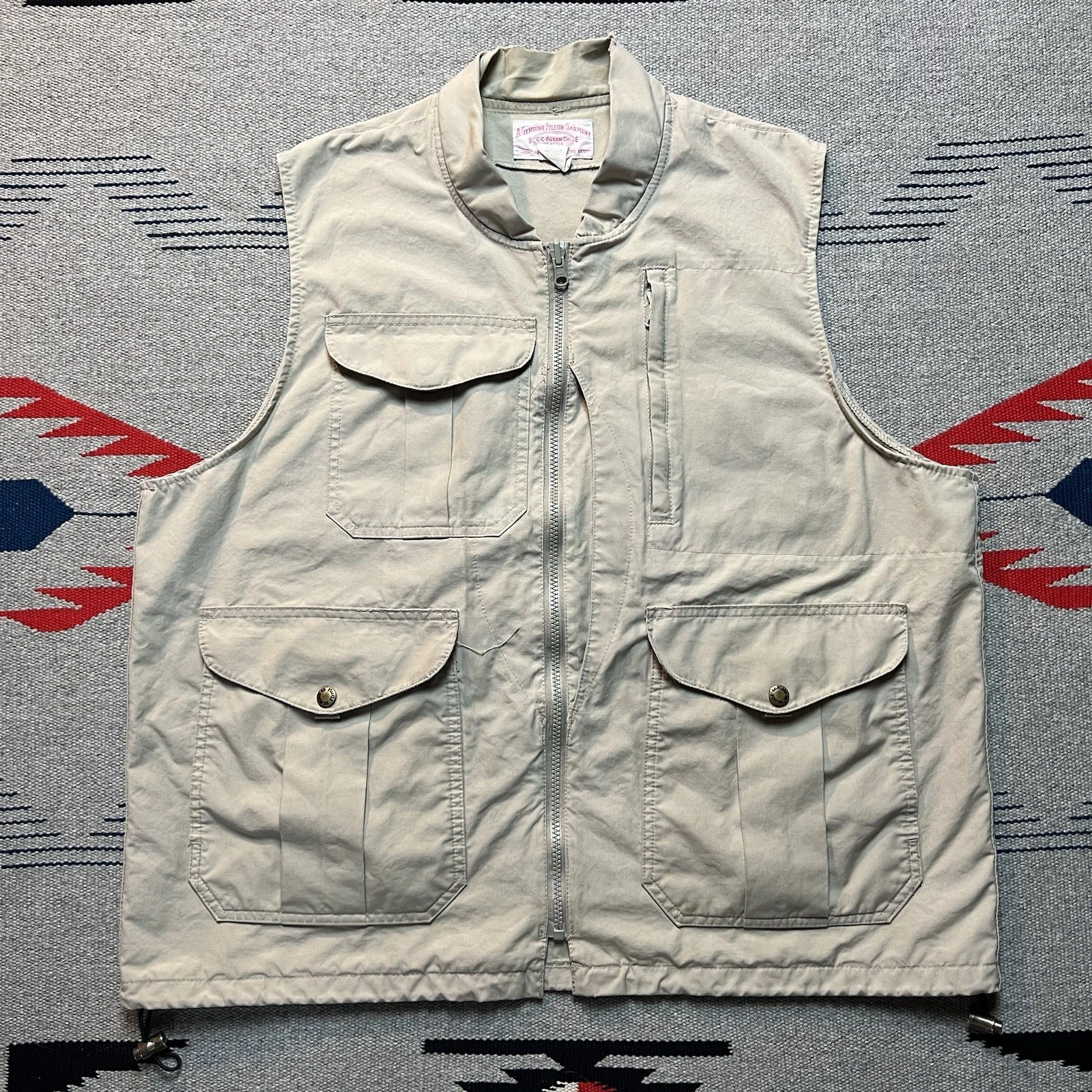 Vintage CC Filson 20 Travel Vest Half Moon Fishing Style 556 Size XL USA Cotton