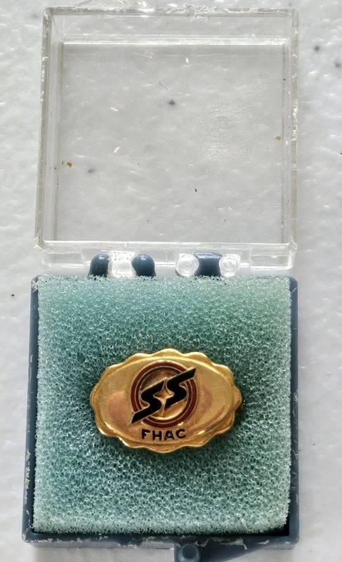 Vintage L. G. Balfour Southern States FHAC Laple Pin